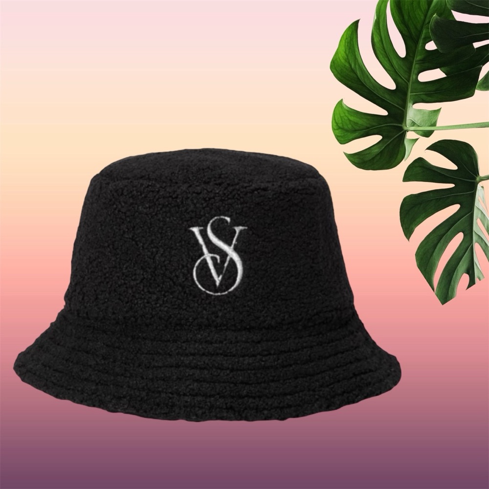 VICTORIA'S SECRET Reversible Teddy Bucket Hat